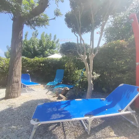1, Natura Au Village Naturiste *